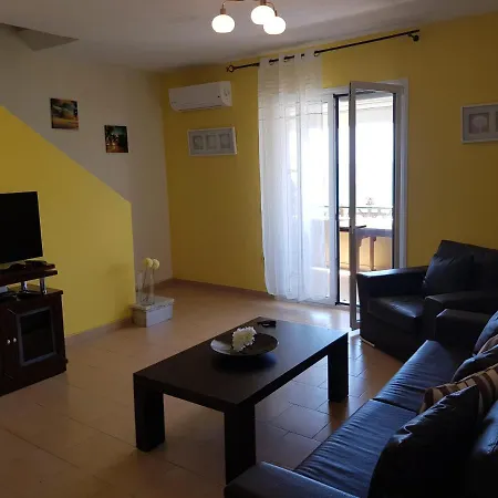 Glyfada Maisonette 59 *